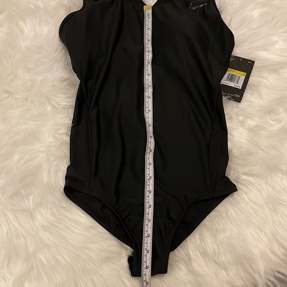Nike One Piece Swimsuit - Picture 7 of 9